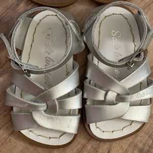 Saltwater sandals